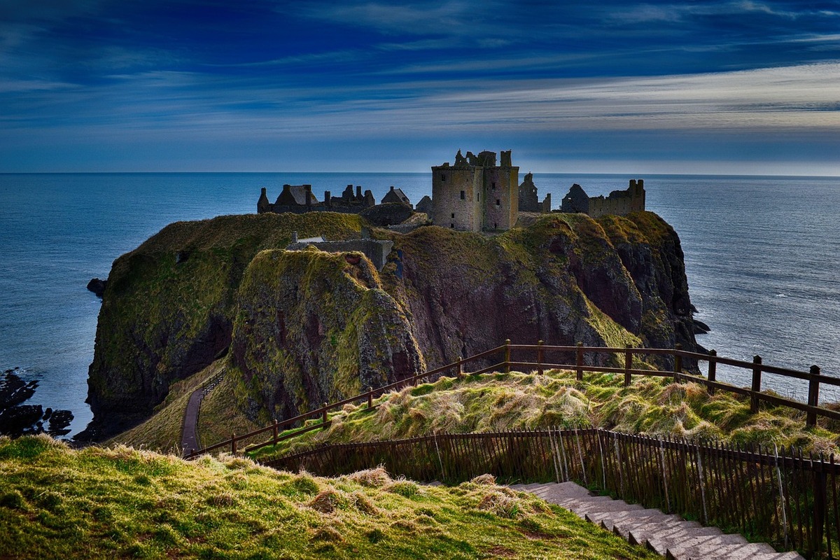 dunnottar-castle-4765081_1280 (1)